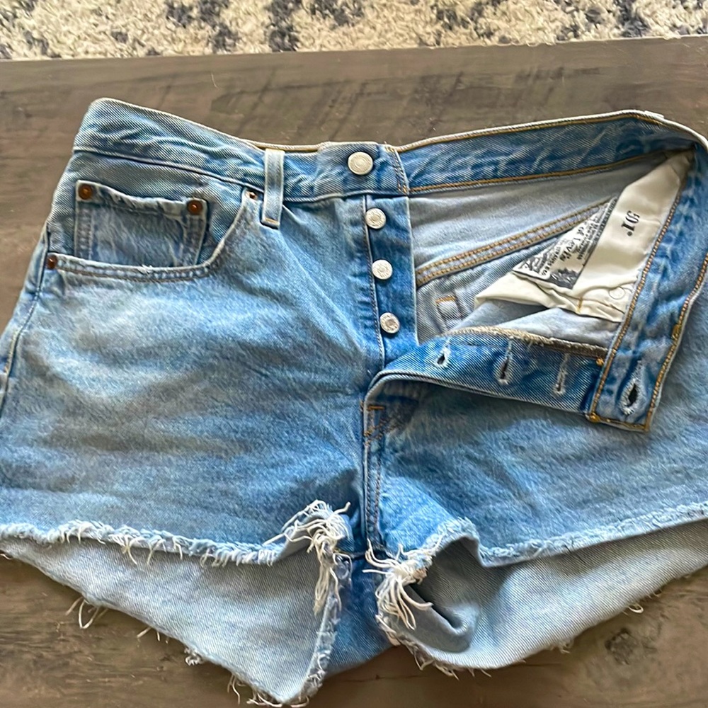 501 Levi’s shorts